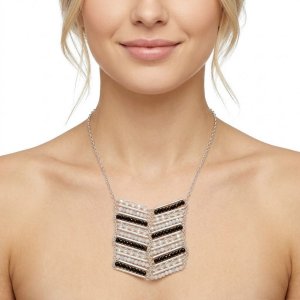 Collier Ikita long avec pendentif perles noir & transparent - bijou unique