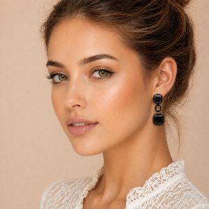 Boucles Ikita Noir Émail Chic - bijou unique