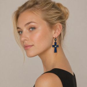 Boucles Ikita croix bleue - bijou unique