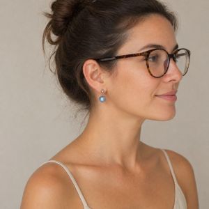Boucles puces double perle colorée Ikita - bijou unique