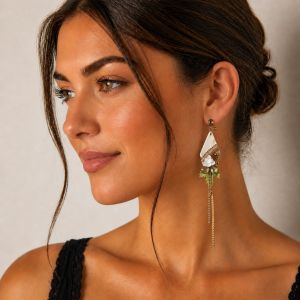 Boucles IKITA fleurs nacrées - bijou unique