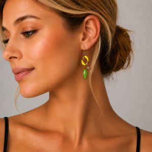 Boucles d’oreilles pendantes émail vert IKITA - bijou unique