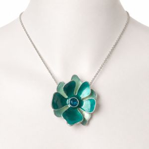 Collier Fleur Émeraude IKITA - bijou unique